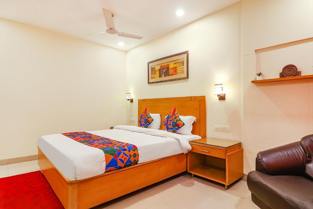 Fabhotel A&M - Nr Lv Prasad Institute, Banjara Hills 海得拉巴 外观 照片